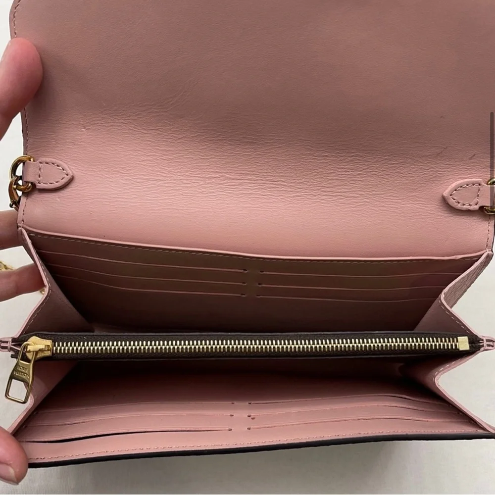 Louis Vuitton Croisette chain wallet - Picture 3 of 14